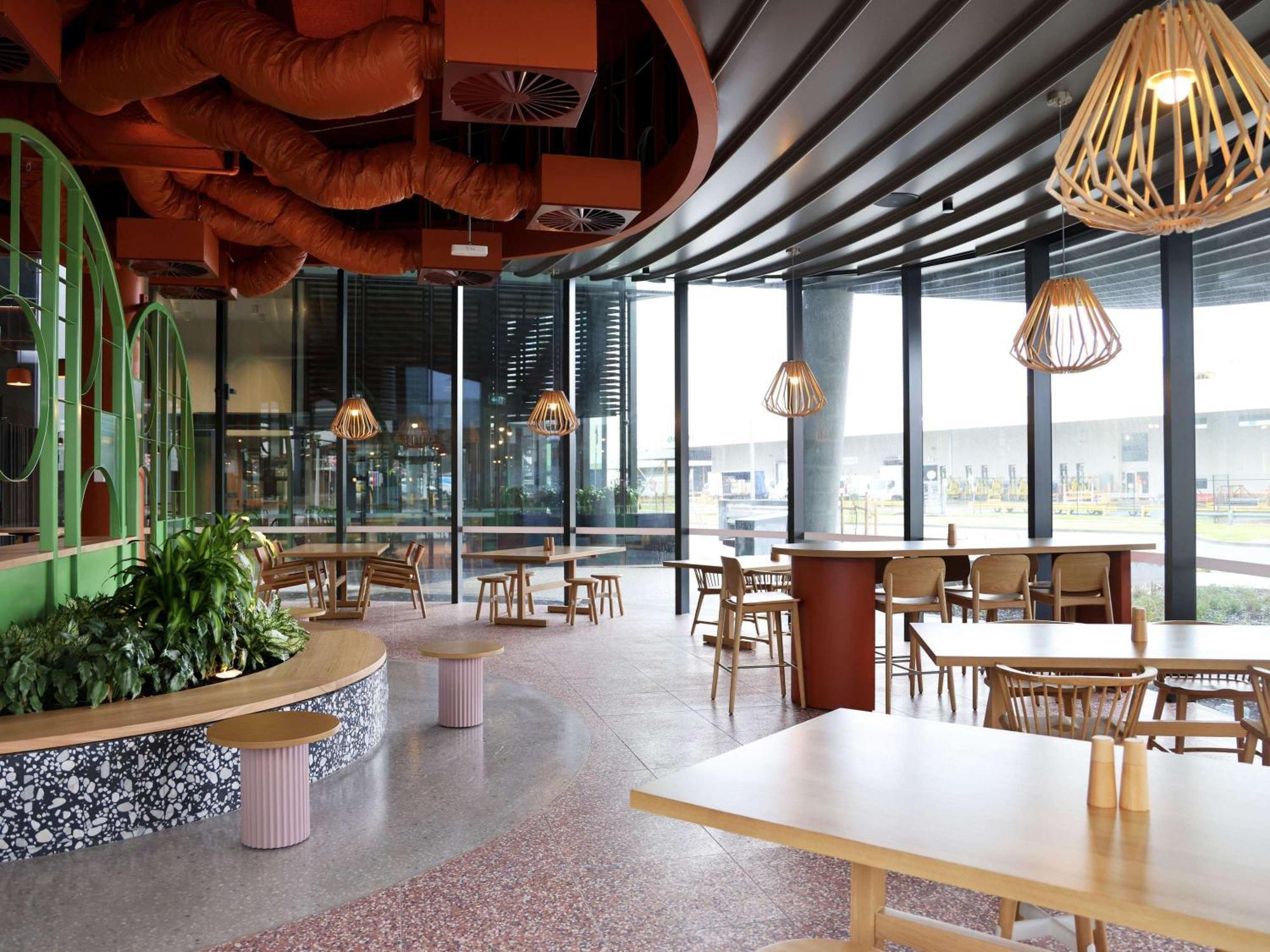 Novotel Melbourne Airport Екстериор снимка